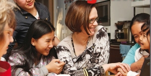 Seguindo em frente juntos - manual produzido pelo Red Cross EU Office